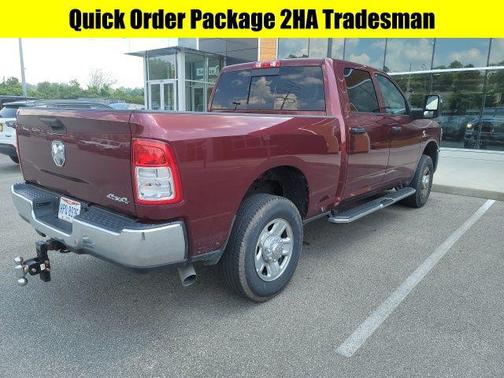 2024 RAM 3500 Tradesman Crew Cab 4x4 6'4' Box