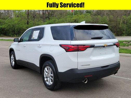 Summit White 2022 Chevrolet Traverse LS