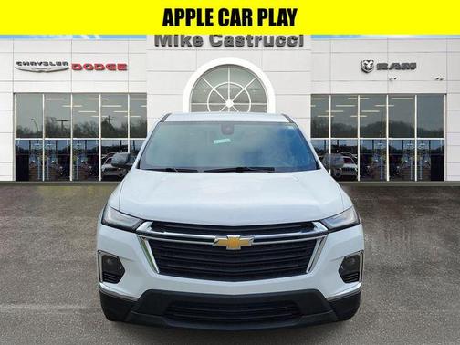Summit White 2022 Chevrolet Traverse LS