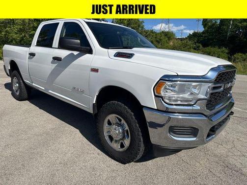Bright White Clearcoat 2020 RAM 2500 Tradesman Crew Cab 4x4 6'4' Box