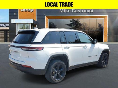 2022 Jeep Grand Cherokee Altitude