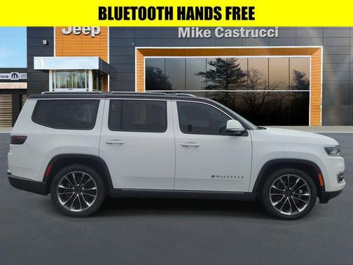 Bright White Clearcoat 2022 Jeep Wagoneer Series III 4x4