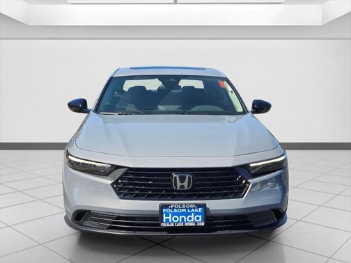 Urban Gray Pearl 2026 Honda Accord SE