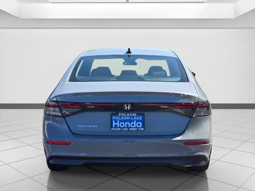 Urban Gray Pearl 2026 Honda Accord SE