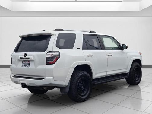 2021 Toyota 4Runner SR5