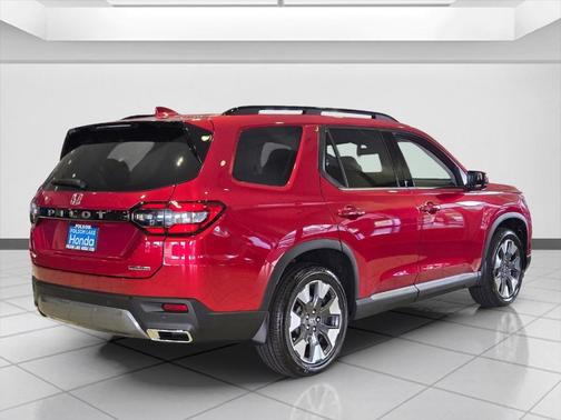 Radiant Red Metallic II 2026 Honda Pilot Touring