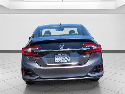 Gray 2018 Honda Clarity Plug-In Hybrid Base