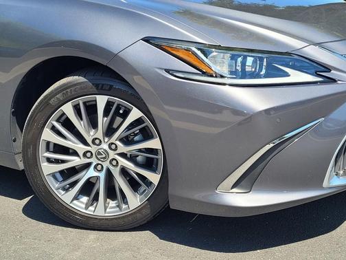 2019 Lexus ES 350