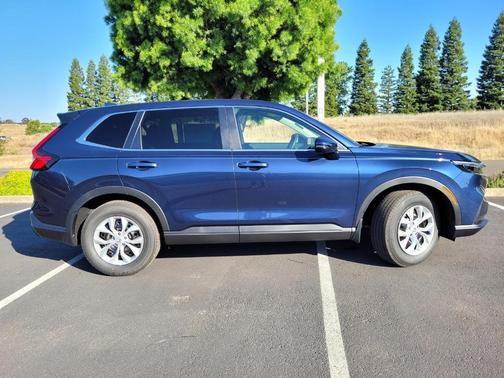 2025 Honda CR-V LX