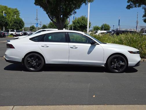 2025 Honda Accord Hybrid Sport-L