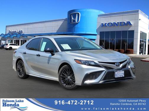 2022 Toyota Camry SE