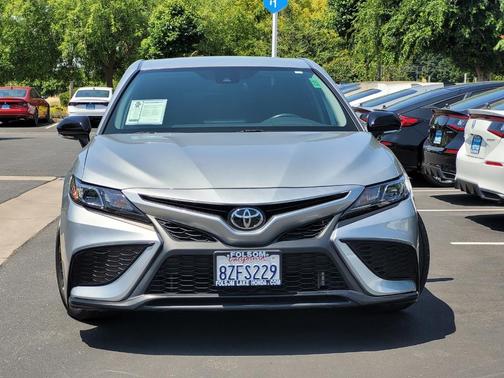 2022 Toyota Camry SE