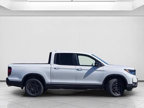 2025 Honda Ridgeline TrailSport+