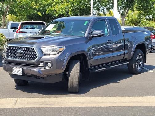 2018 Toyota Tacoma TRD Sport