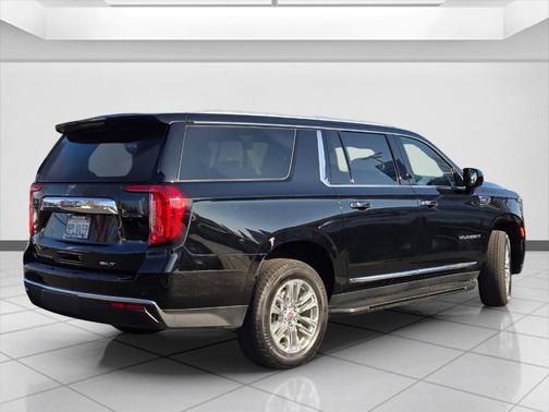 2024 GMC Yukon XL SLT