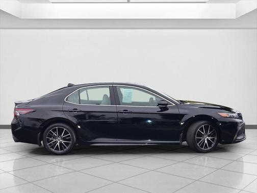 2024 Toyota Camry SE-AWD