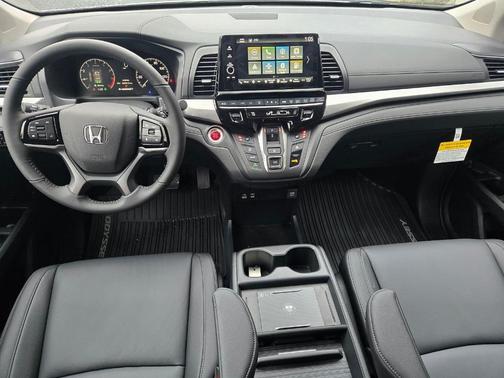Platinum White Pearl 2026 Honda Odyssey EX-L