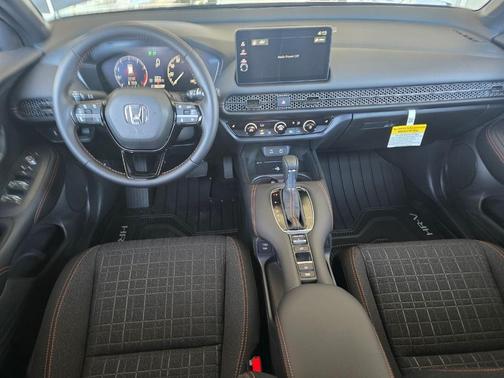 Crystal Black Pearl 2027 Honda HR-V Sport