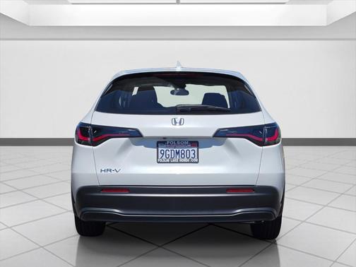 Platinum White Pearl 2023 Honda HR-V LX