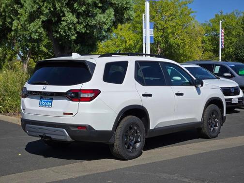 2025 Honda Pilot TrailSport