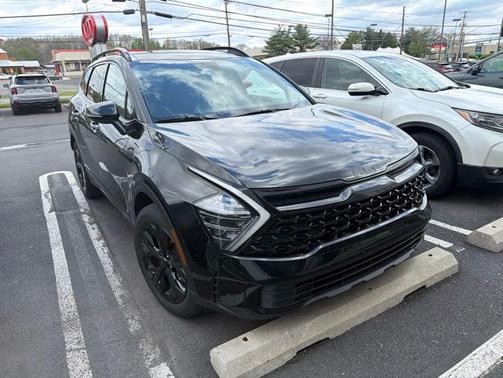 Ebony Black 2025 Kia Sportage X-Line