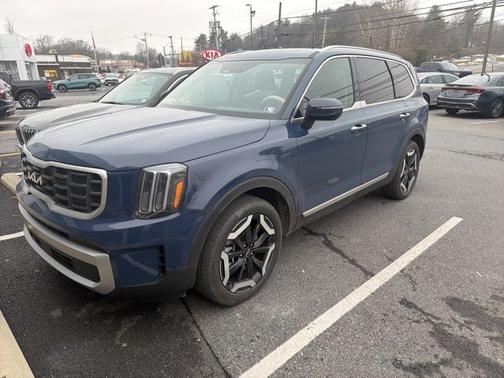 Midnight Lake Blue 2023 Kia Telluride S