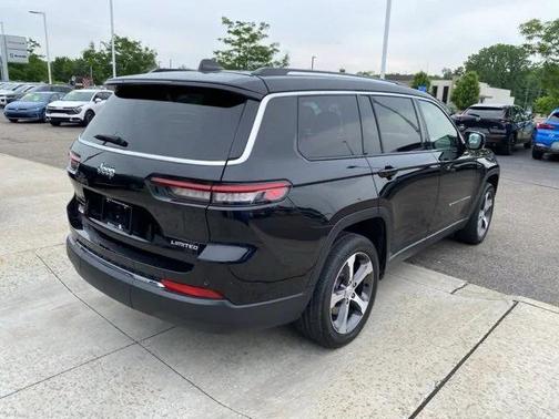 2023 Jeep Grand Cherokee L Limited 4x4