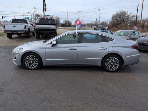 Curated Silver 2023 Hyundai SONATA Hybrid SE