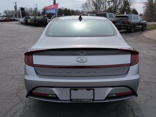 2023 Hyundai SONATA Hybrid SE