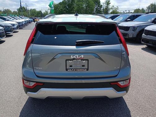 2025 Kia Niro EX
