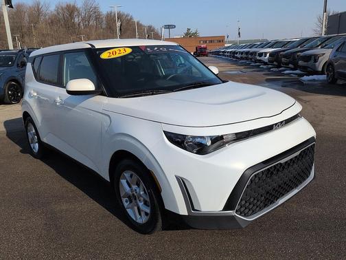 2023 Kia Soul LX