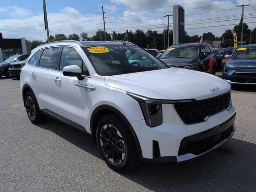 Glacial White Pearl 2025 Kia Sorento S