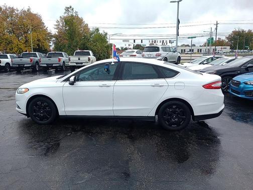 2014 Ford Fusion S
