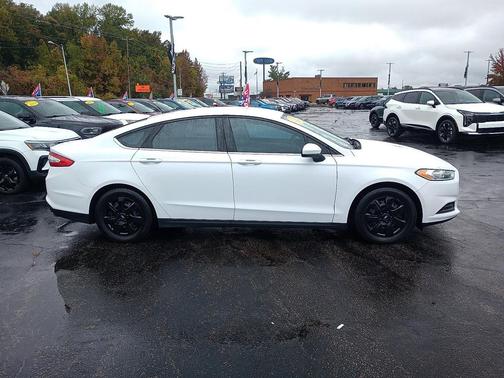 2014 Ford Fusion S