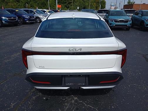2025 Kia K4 EX