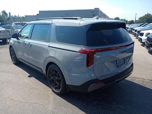 Ceramic Silver 2026 Kia Carnival SX Prestige