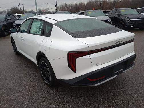 2025 Kia K4 EX