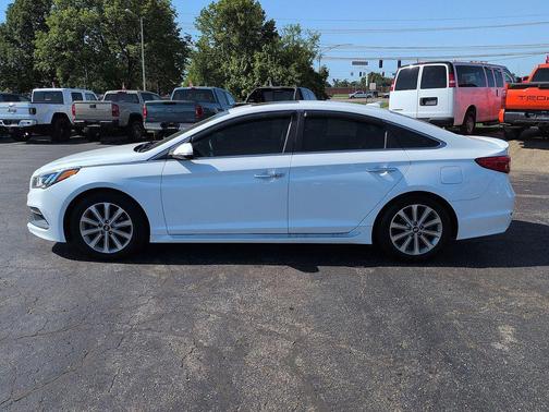Quartz White Pearl 2017 Hyundai SONATA Limited