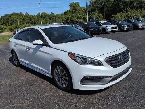 Quartz White Pearl 2017 Hyundai SONATA Limited