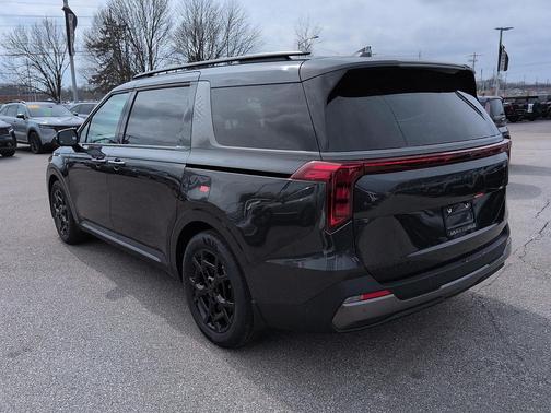 Panthera Metal 2026 Kia Carnival SX