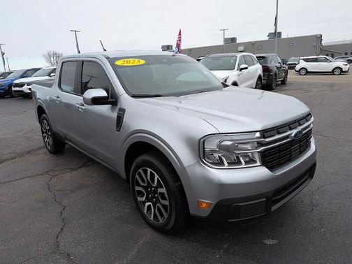 Iconic Silver Metallic 2023 Ford Maverick Lariat
