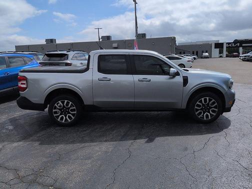 Iconic Silver Metallic 2023 Ford Maverick Lariat
