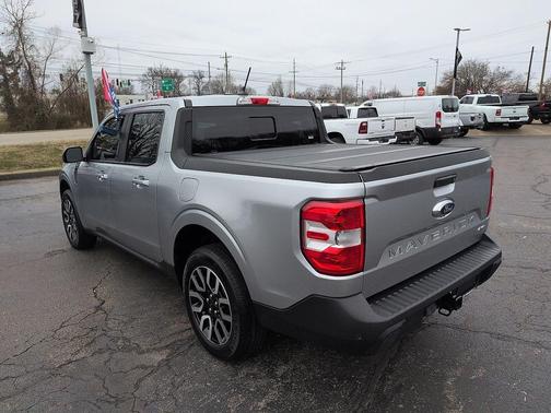 Iconic Silver Metallic 2023 Ford Maverick Lariat