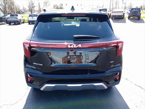 2025 Kia Seltos S