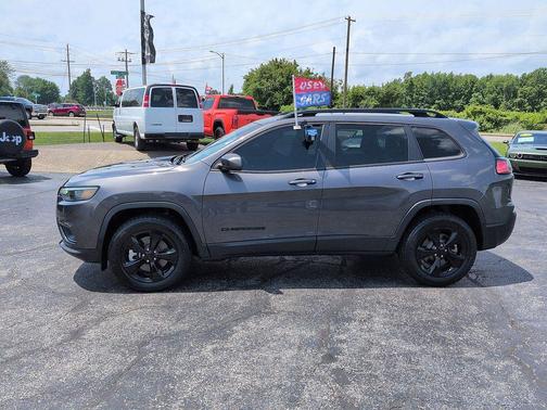 Granite Crystal Metallic Clearcoat 2021 Jeep Cherokee Altitude