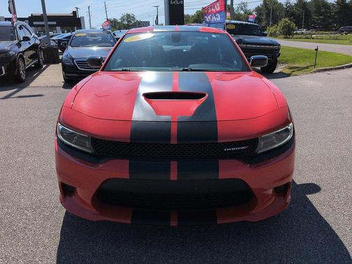 Go Mango 2023 Dodge Charger GT