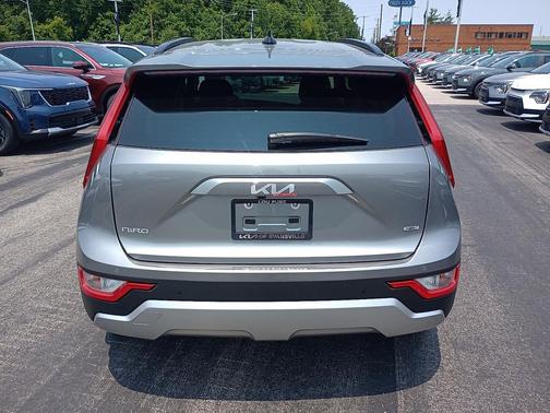 Steel Gray 2025 Kia Niro EX