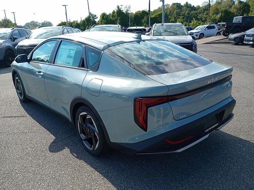 2025 Kia K4 EX