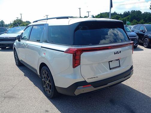 2026 Kia Carnival Hybrid SX