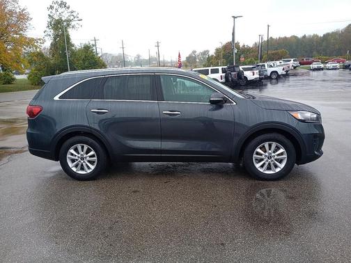 2020 Kia Sorento LX